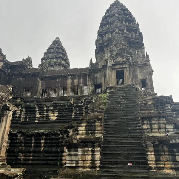Angkor Wat, upper terrace
